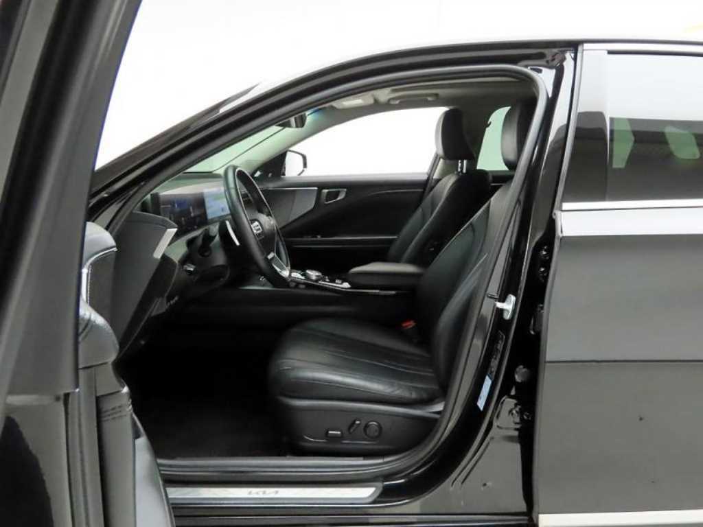 KIA K8 - Vista 11