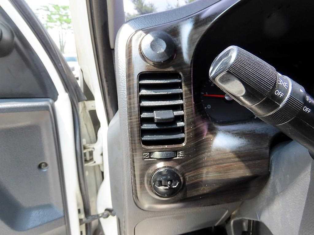 Small Truck Cargo (small) 2018 Blanco - Importación desde Corea - HF Imports Iquique - Foto 13