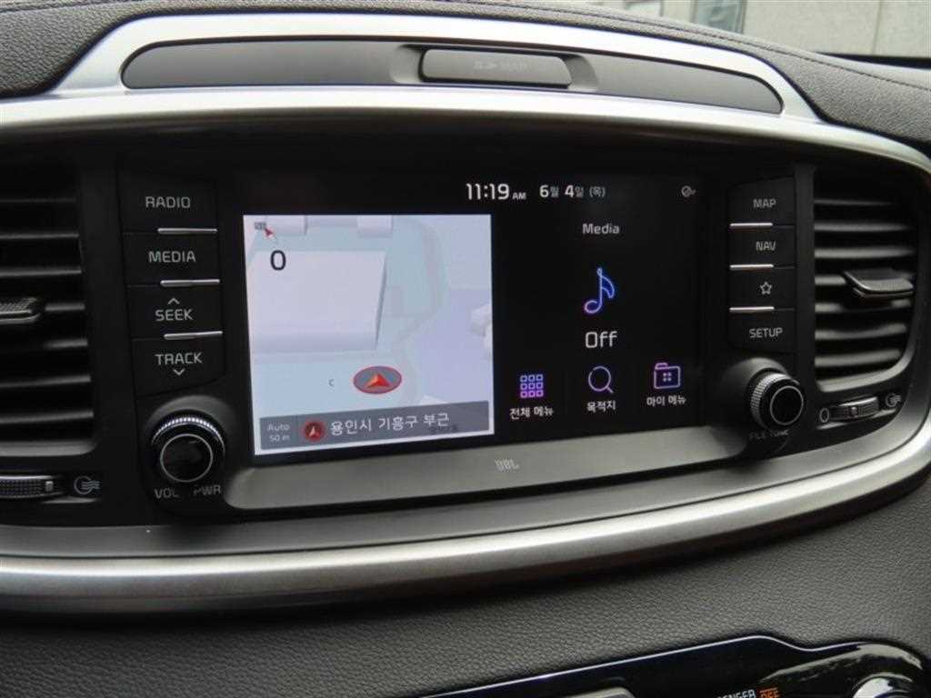 KIA Sorento - Vista 8