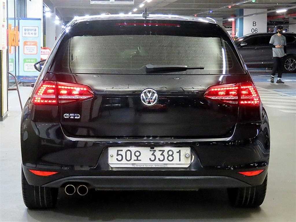 Volkswagen Golf - Vista 5