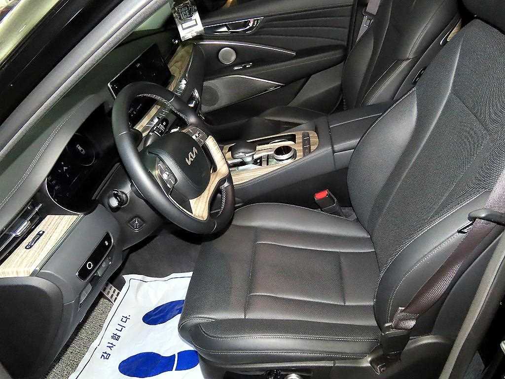 KIA K9 - Vista 6