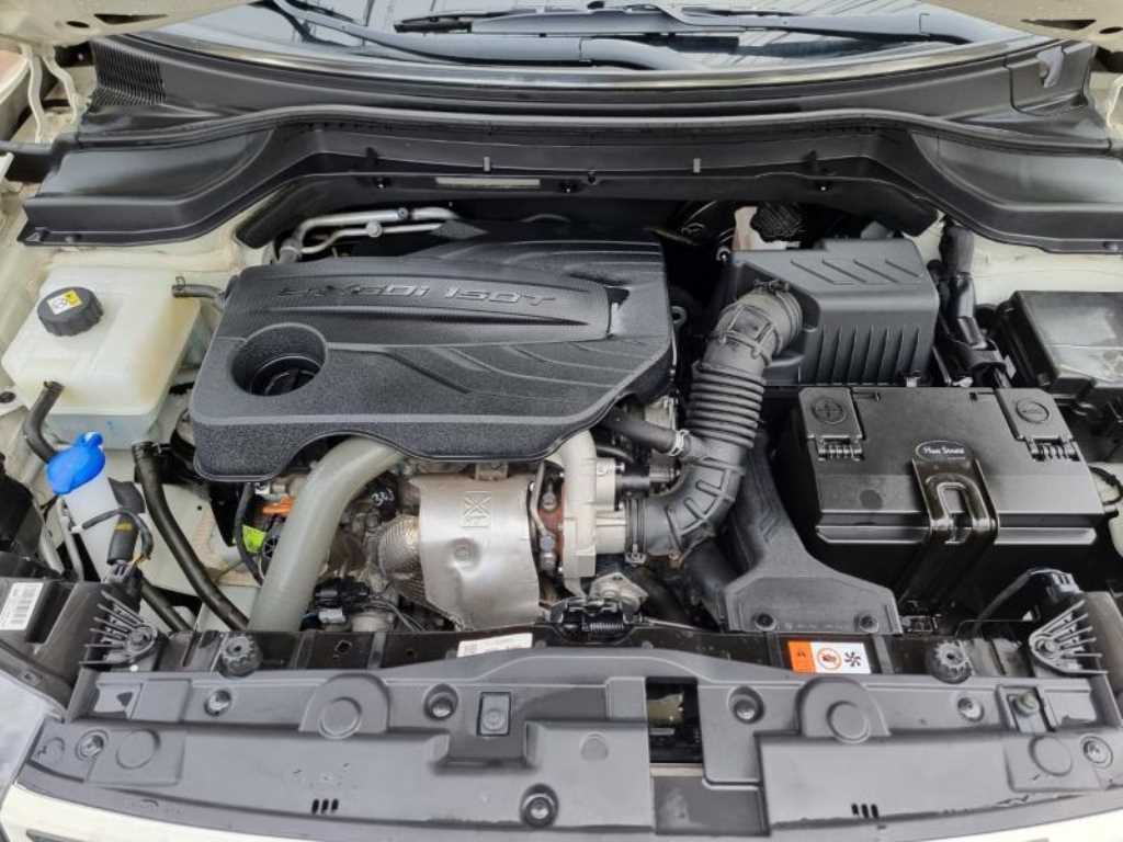 Ssangyong Tivoli - Vista 9