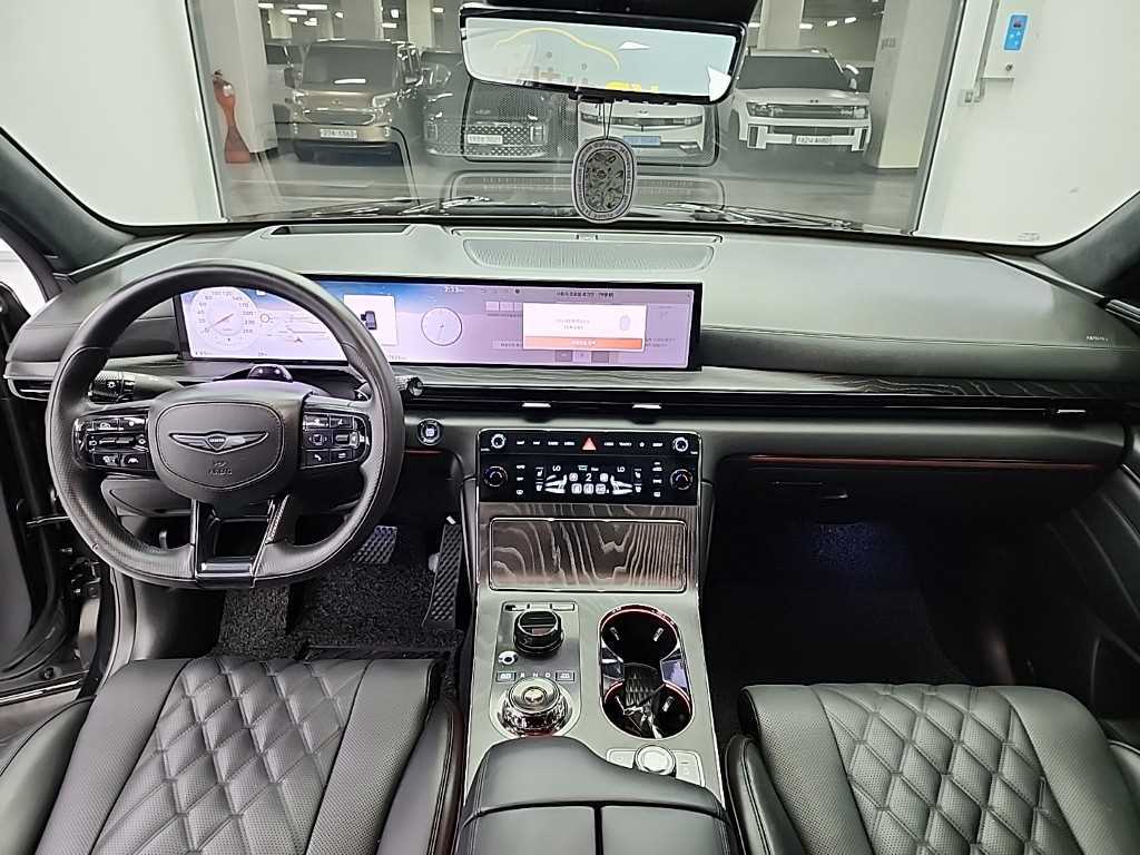 Genesis GV80 - Vista 7