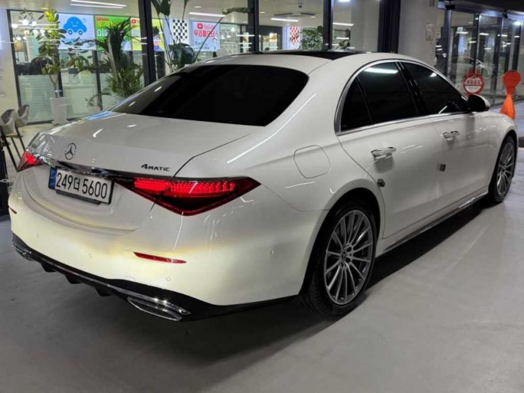 Mercedes Benz S Class - Vista 4