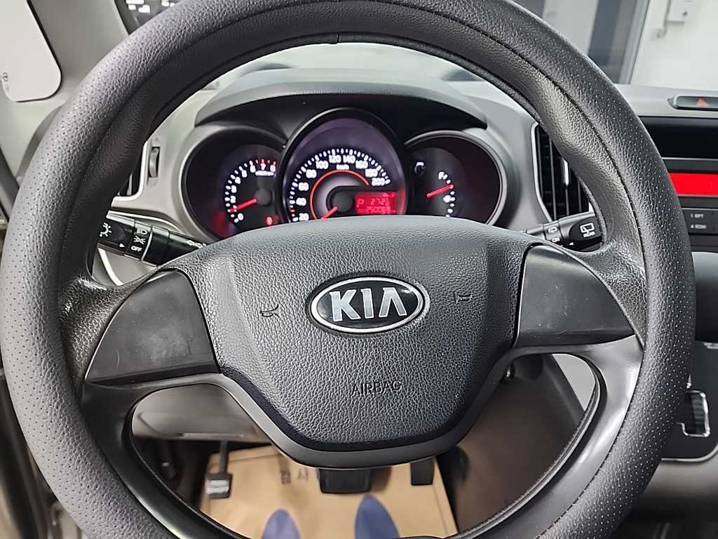 KIA Ray - Vista 9