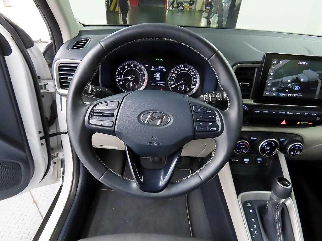 HYUNDAI Venue - Vista 9