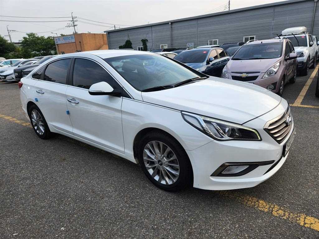 HYUNDAI Sonata - Vista 6