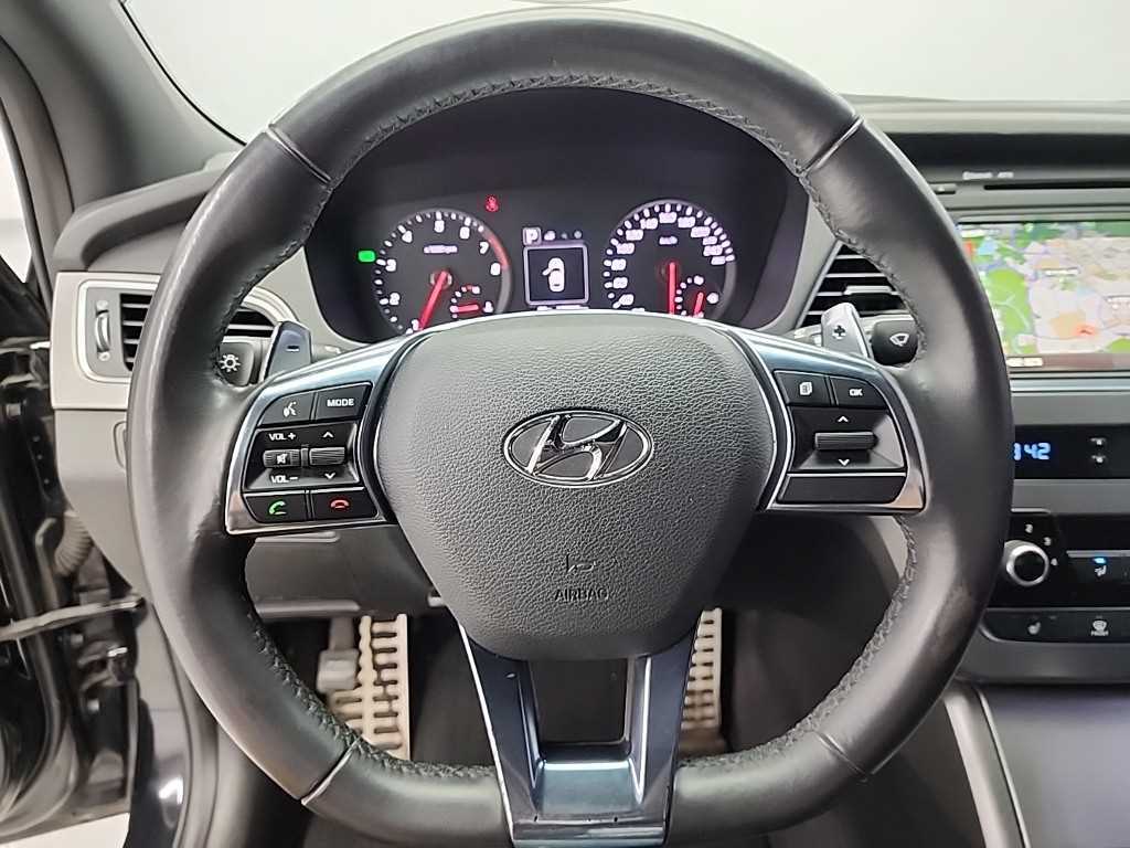 HYUNDAI Sonata - Vista 9