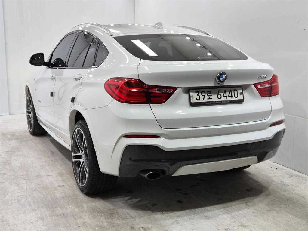 BMW X4 - Vista 4