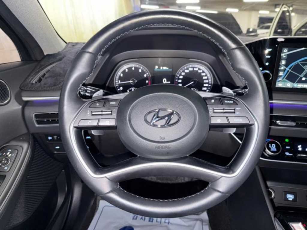 HYUNDAI Sonata - Vista 8
