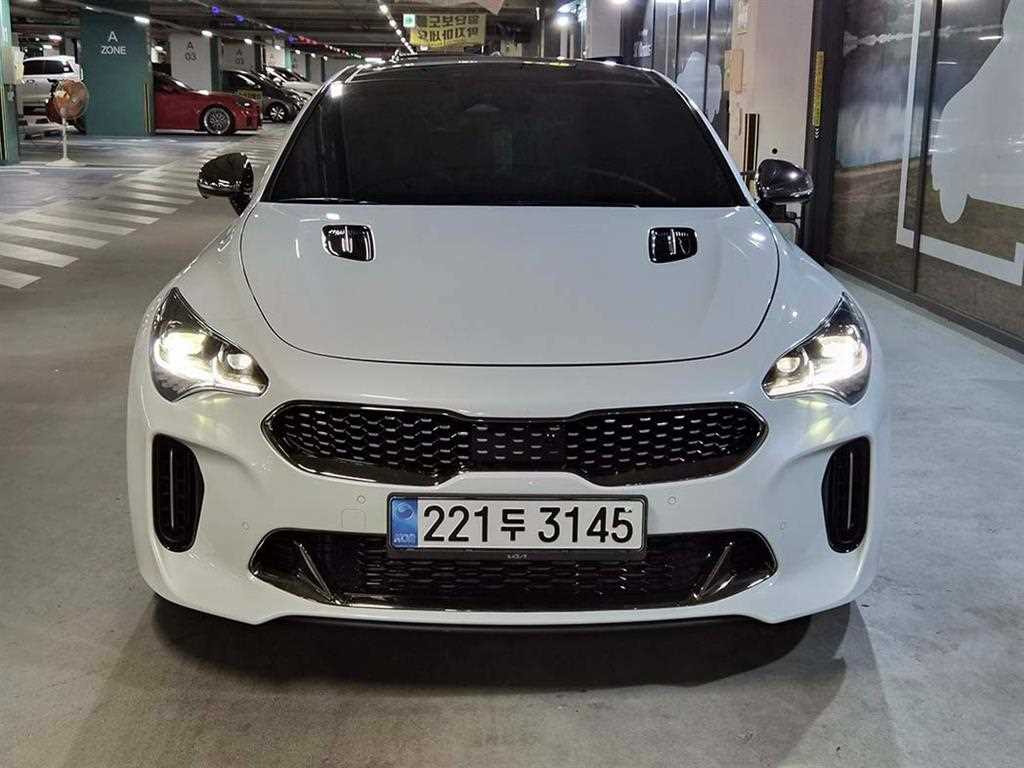 KIA Stinger - Vista 2