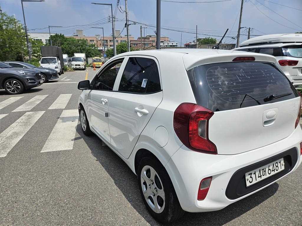 KIA Morning - Vista 6