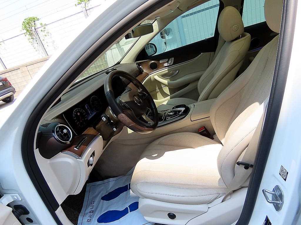 Mercedes Benz E class 2017 Blanco - Importación desde Corea - HF Imports Iquique - Foto 1