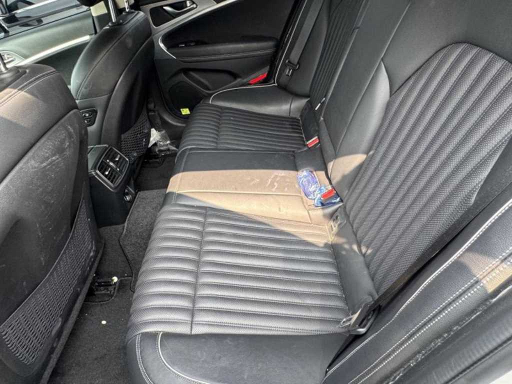 Genesis G70 2022 Blanco - Importación desde Corea - HF Imports Iquique - Foto 13