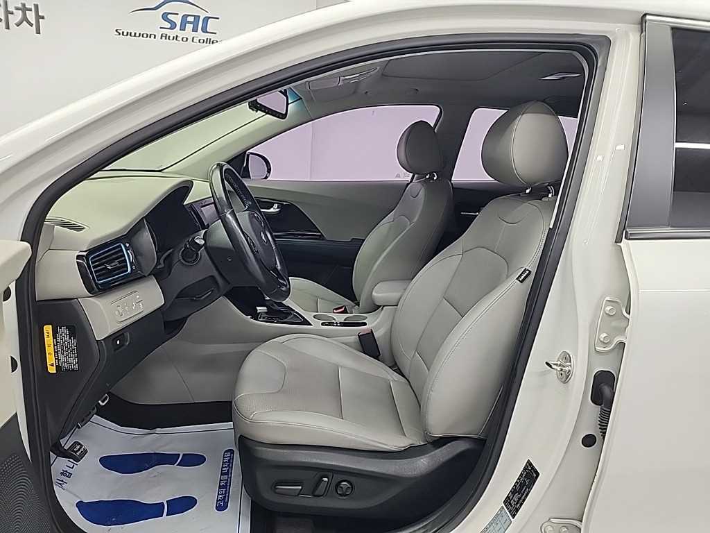 KIA Niro - Vista 11