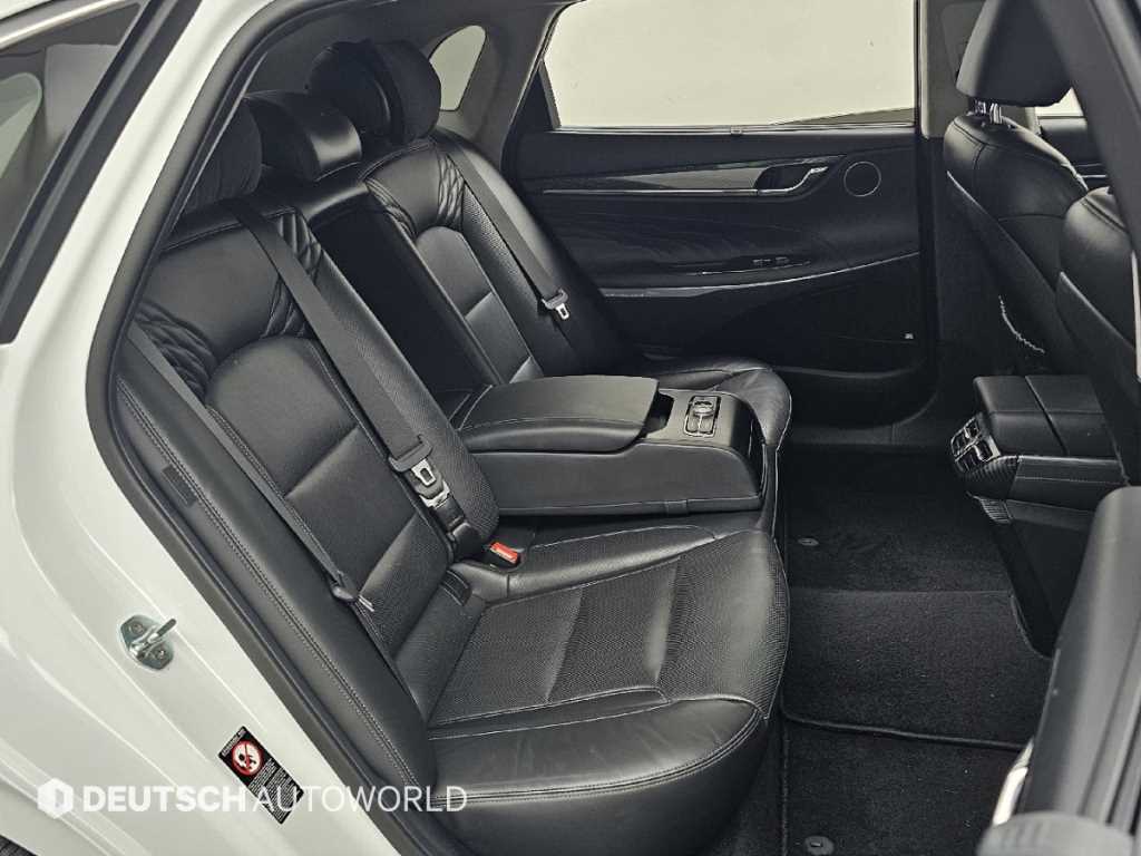 HYUNDAI Grandeur - Vista 12