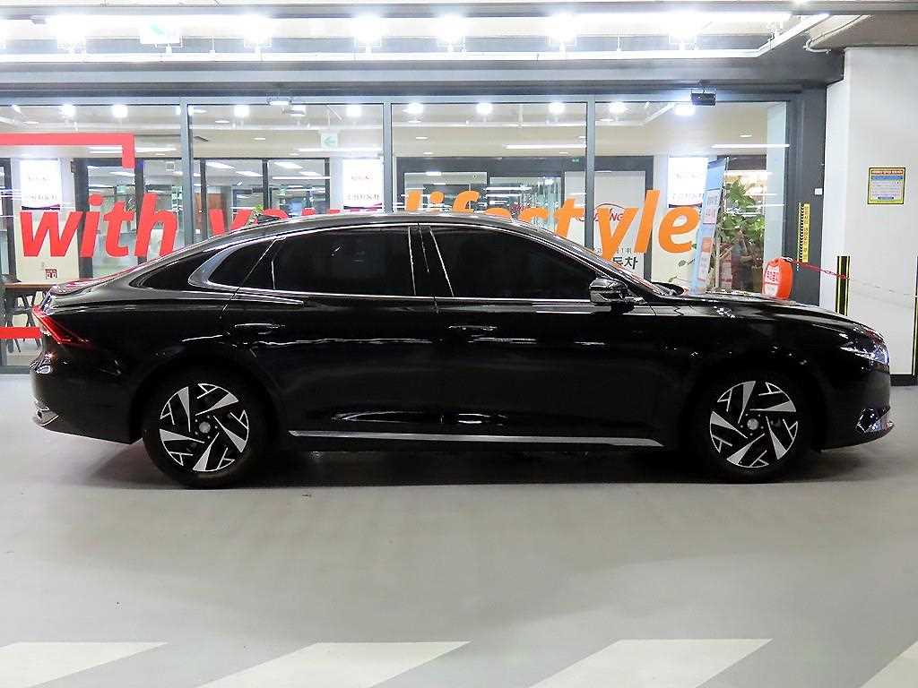 HYUNDAI Grandeur - Vista 3