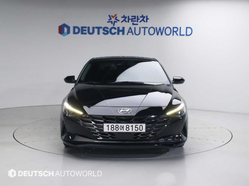 HYUNDAI Avante - Vista 3