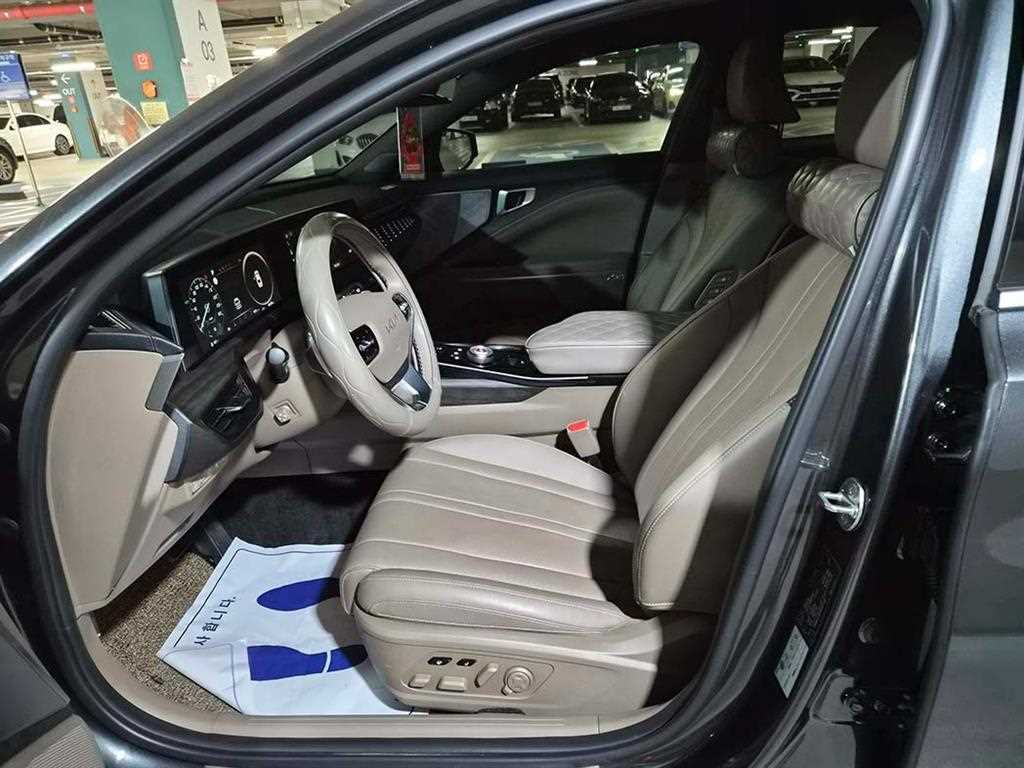 KIA K8 - Vista 6