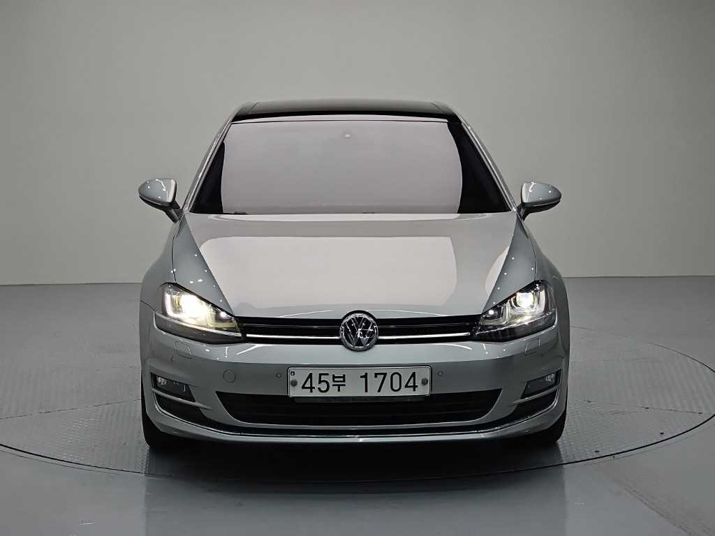 Volkswagen Golf - Vista 2