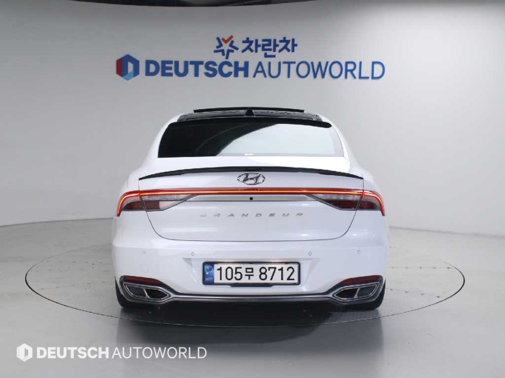 HYUNDAI Grandeur - Vista 4