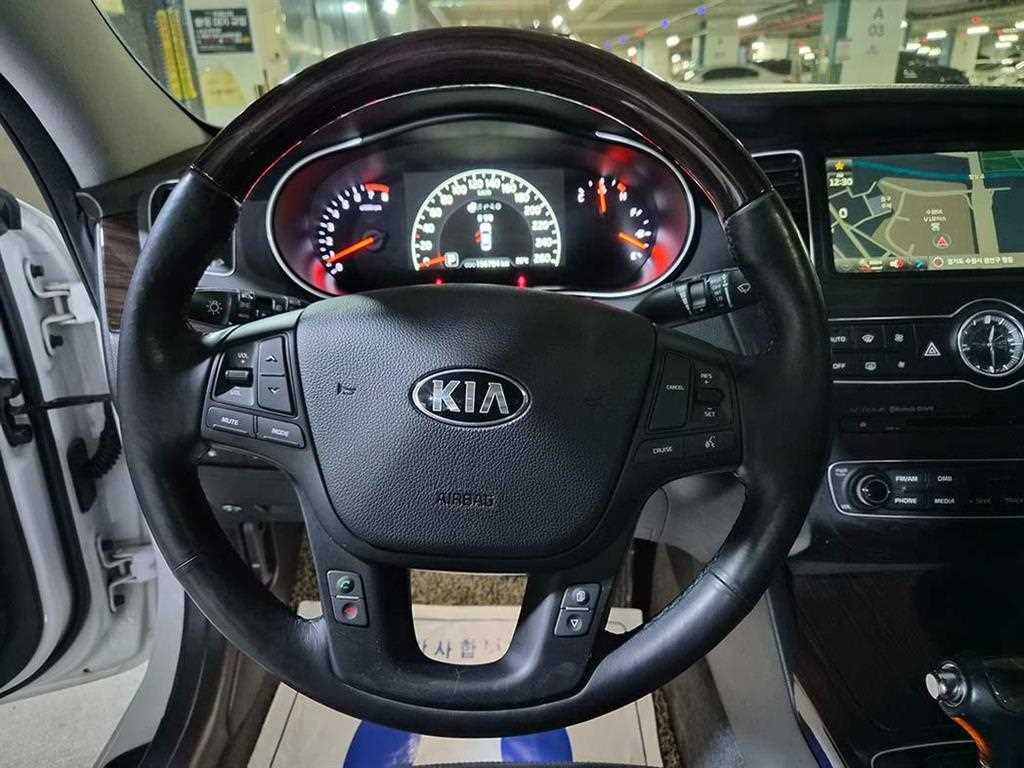 KIA K7 - Vista 8