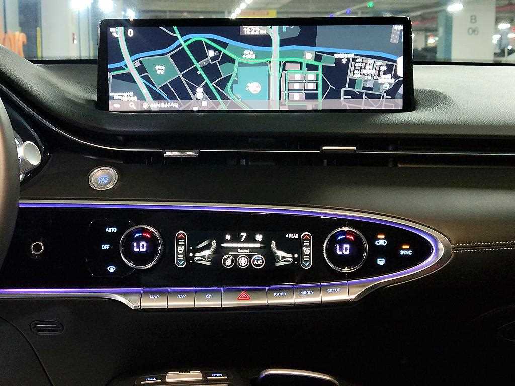 Genesis GV70 - Vista 11