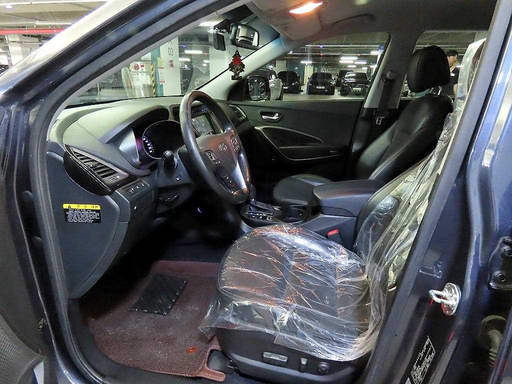 HYUNDAI Santa Fe - Vista 6