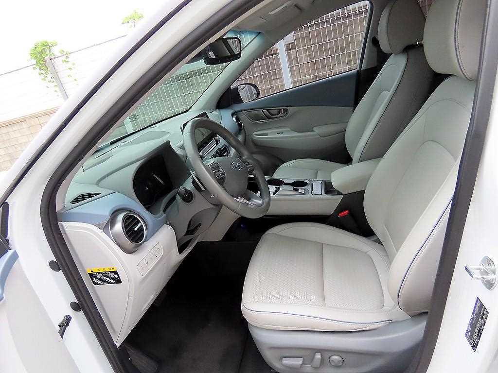 HYUNDAI Kona - Vista 5
