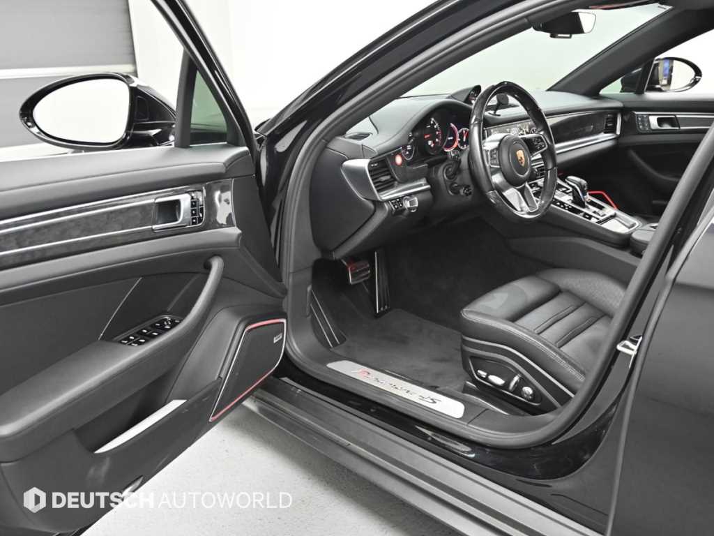 Porsche Panamera - Vista 11