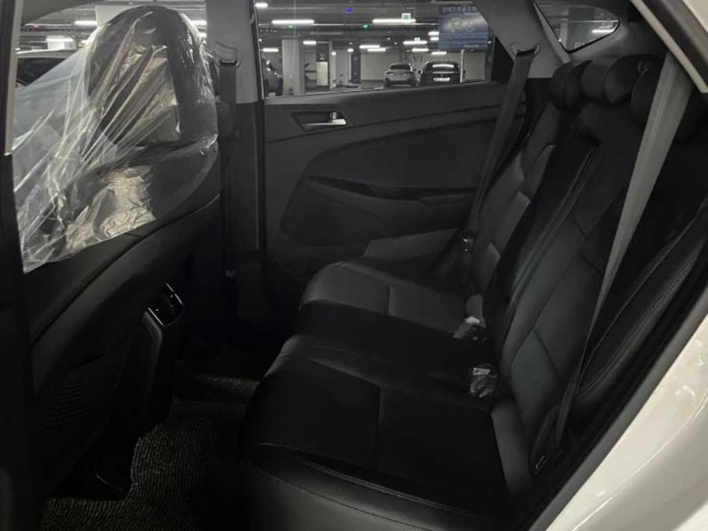 HYUNDAI Tucson - Vista 9