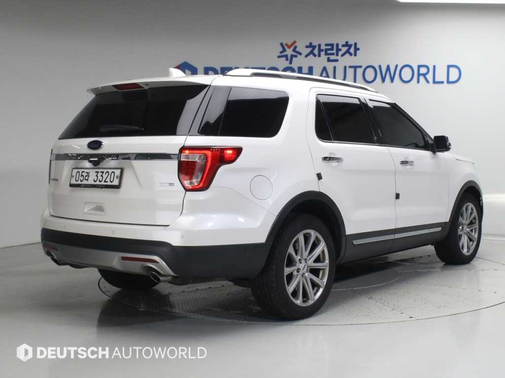 Ford Explorer - Vista 2
