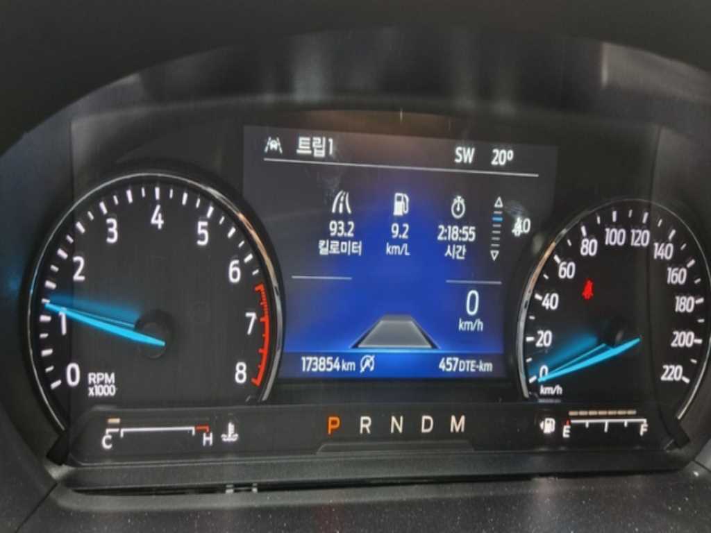 Ford Explorer - Vista 3