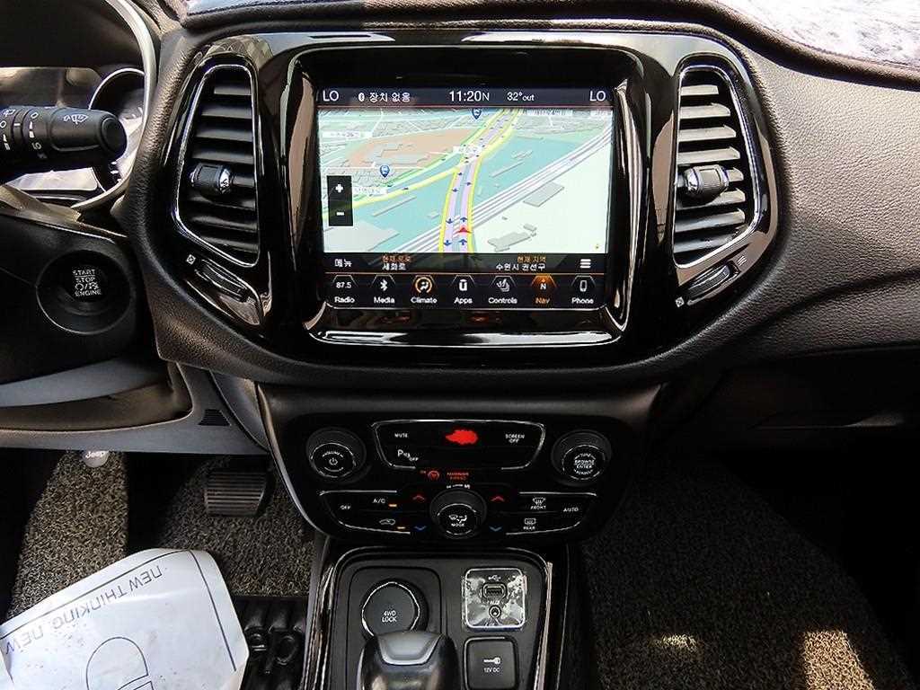 Jeep Compass - Vista 12