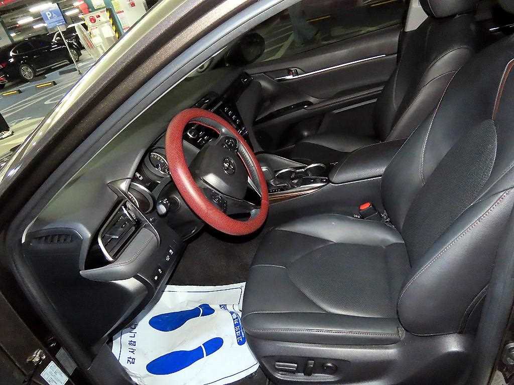 Toyota Camry - Vista 6