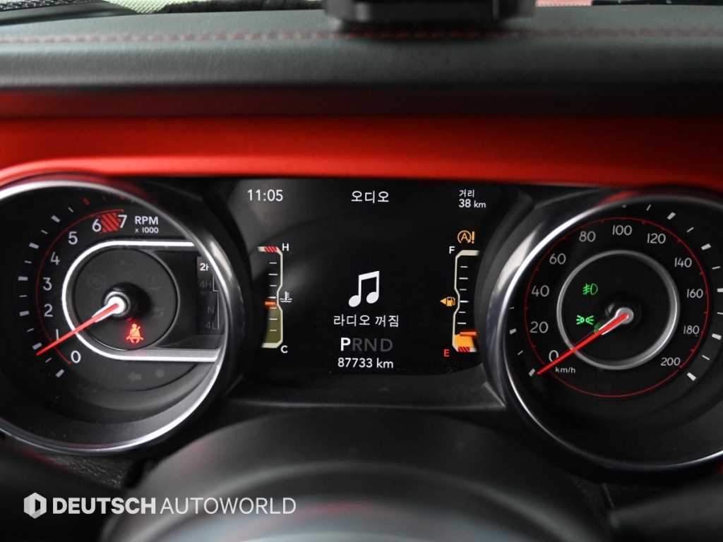 Jeep Wrangler - Vista 8