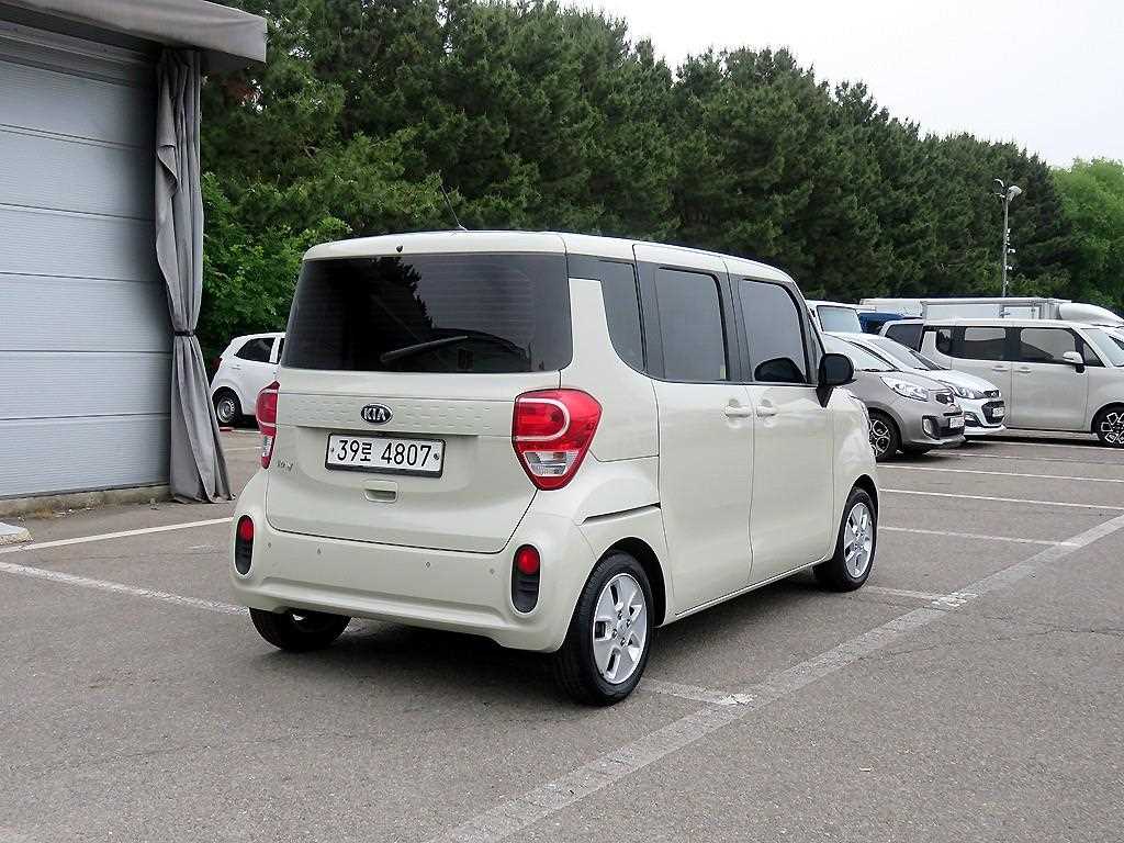 KIA Ray - Vista 4