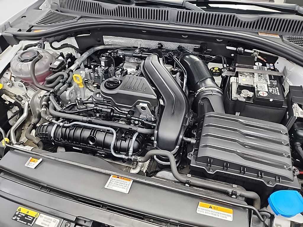 Volkswagen Jetta - Vista 5