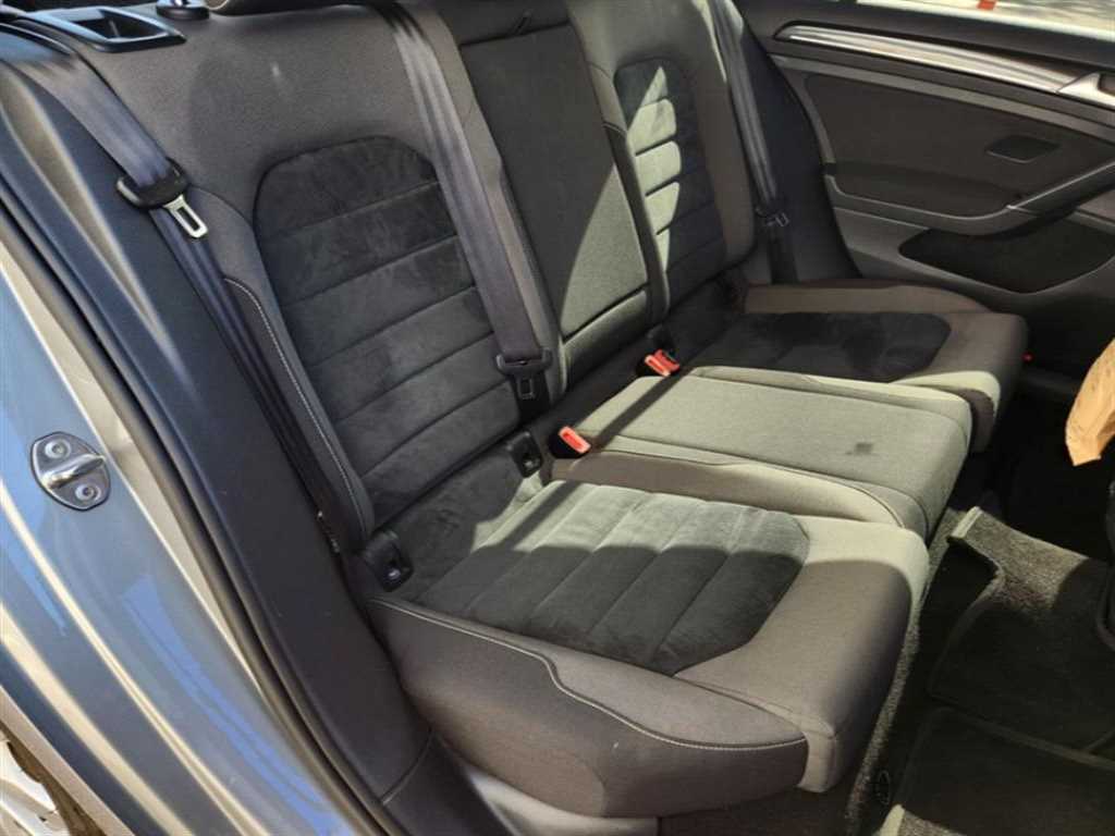 Volkswagen Golf - Vista 7
