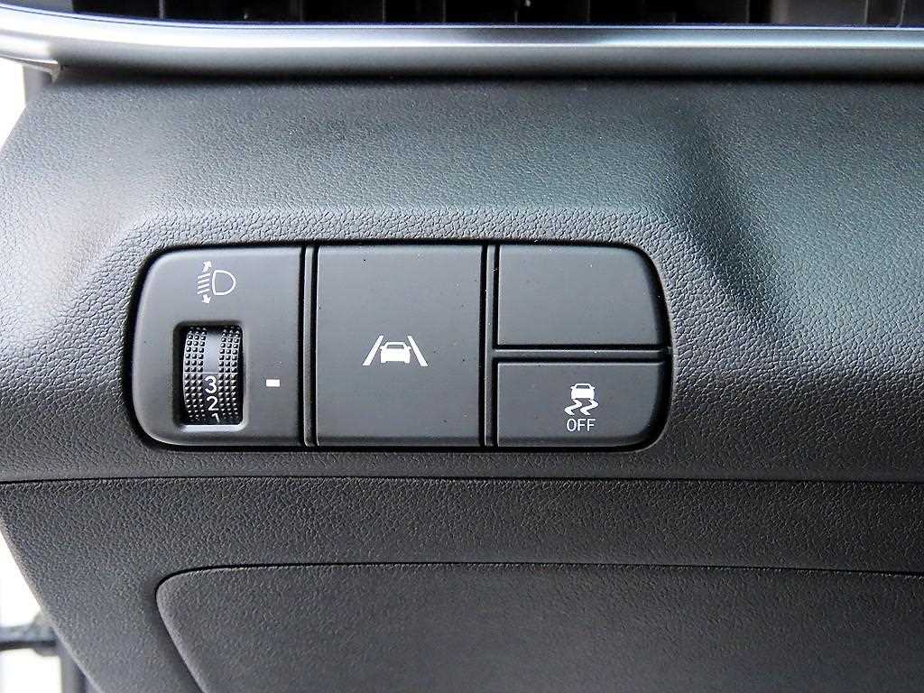 HYUNDAI Avante - Vista 12