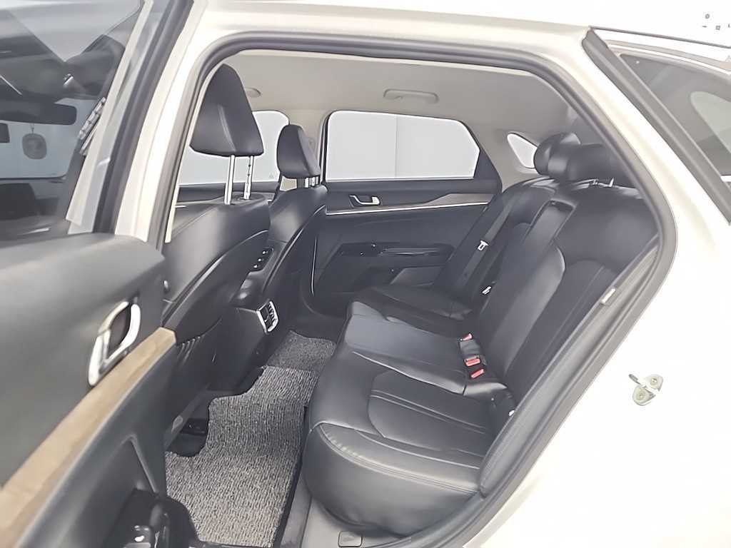 KIA K5 - Vista 12