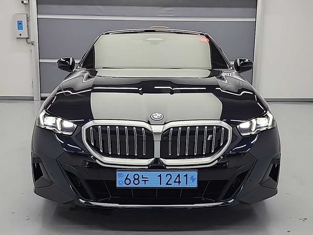 BMW i5 - Vista 2