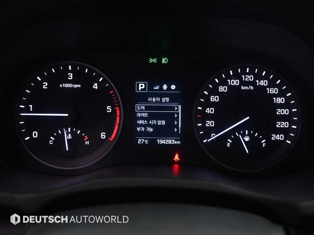 HYUNDAI Tucson - Vista 5