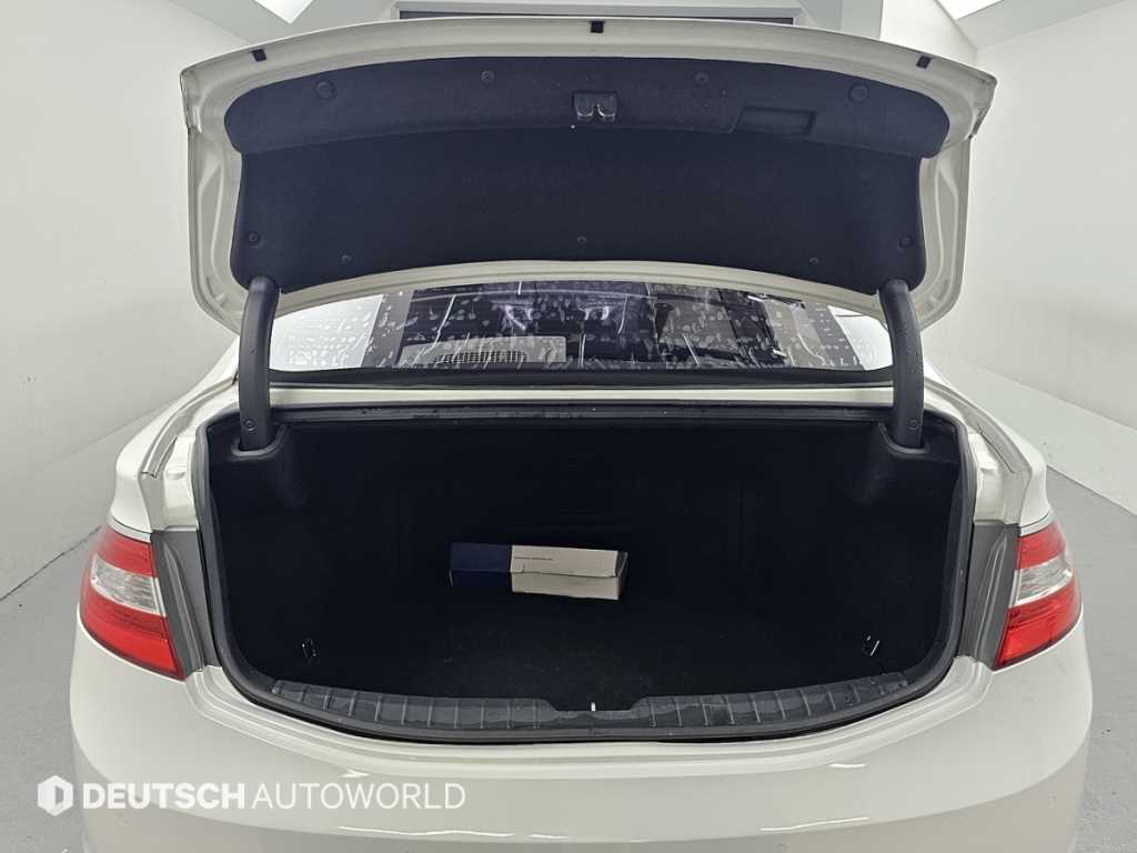 HYUNDAI Grandeur 2014 Blanco - Importación desde Corea - HF Imports Iquique - Foto 19