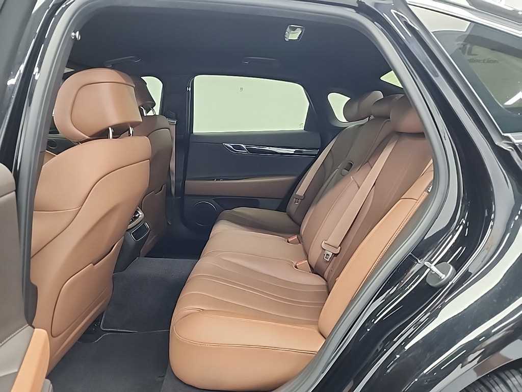 Genesis G80 - Vista 12