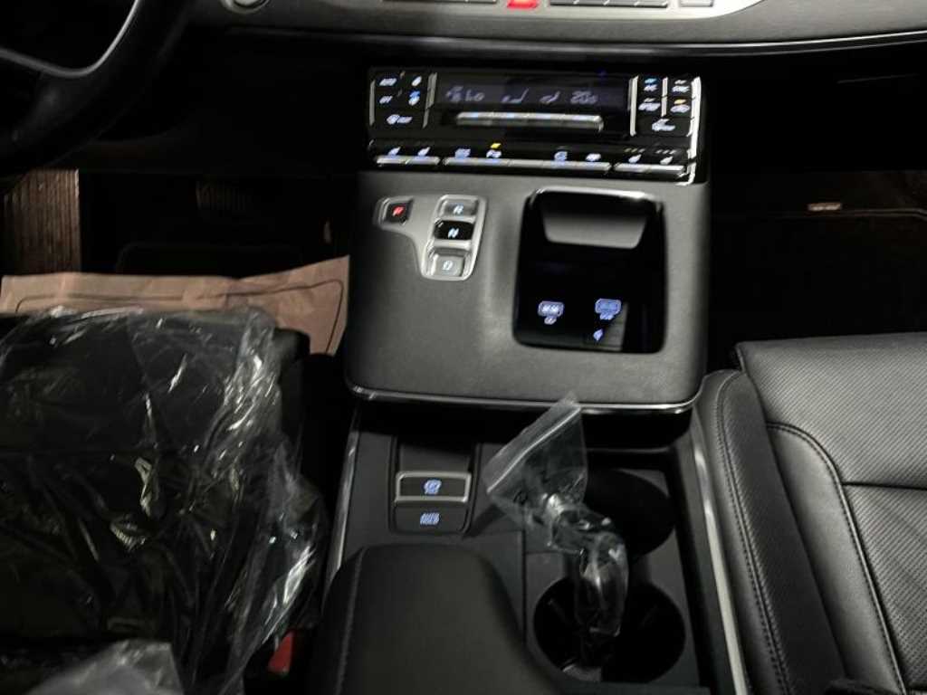 HYUNDAI Grandeur - Vista 10