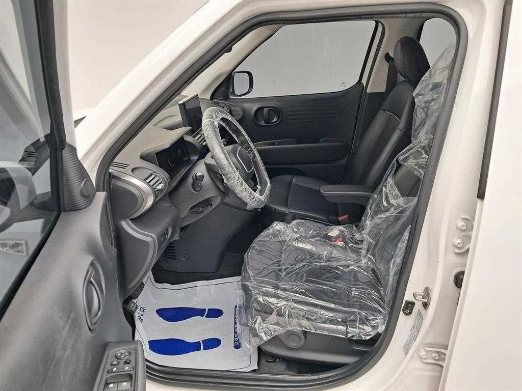 HYUNDAI Casper - Vista 11