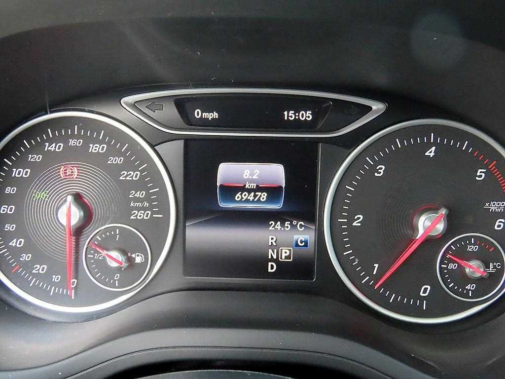 Mercedes Benz B Class (MY B) - Vista 9