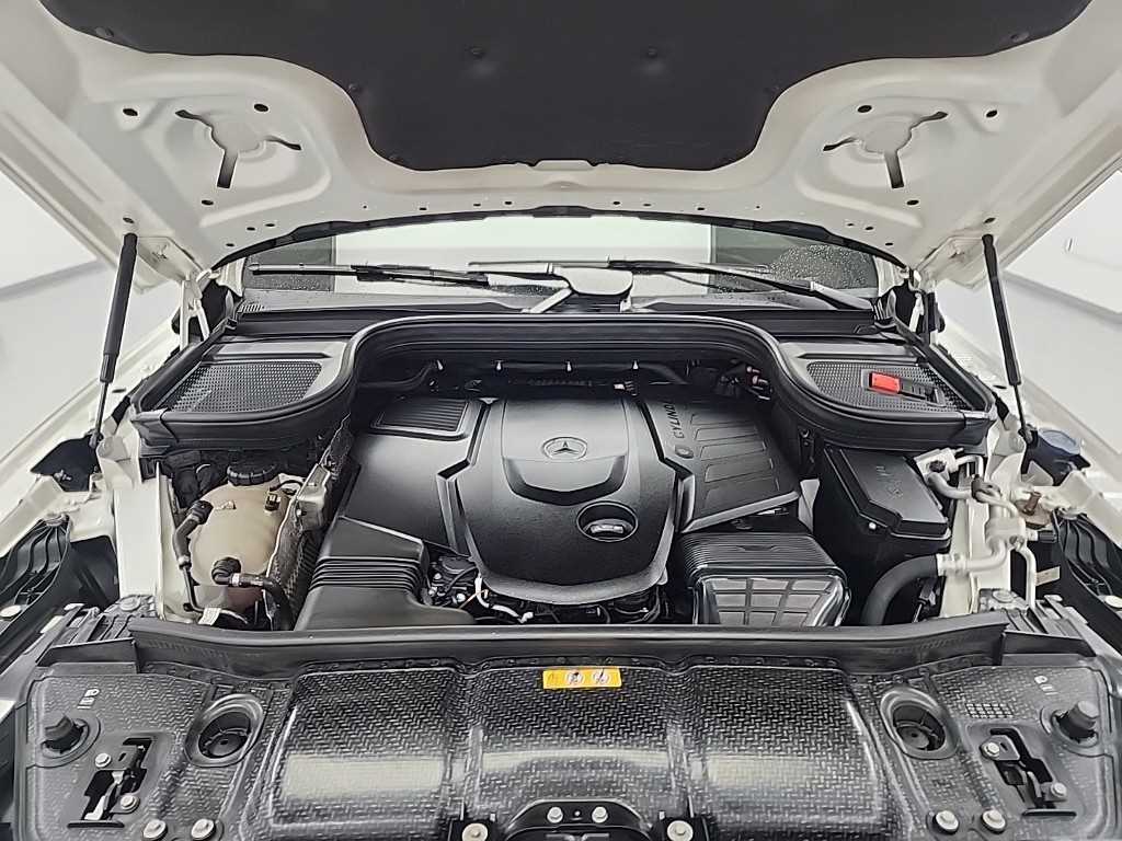 Mercedes Benz GLE Class - Vista 5