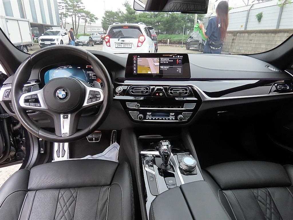 BMW 5 Series - Vista 7